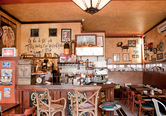 A La Folie Cafe - Espanola Way, South Beach